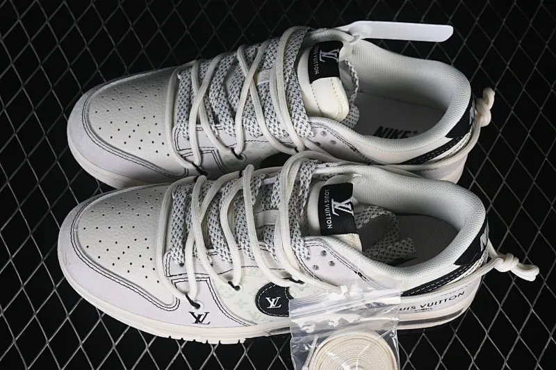 All categories Nk SB Dunk Series Nk SB Dunk Low High-end customization Low-top sneakers Nike SB Dunk Low LV co-branded Gray graffiti drawstring Anniversary high-end customization Low-top casual sneakers CX5050-Y33